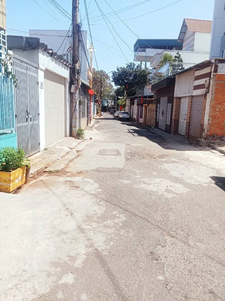 Nhà mặt tiền Nguyễn Hiền, Buôn Ma Thuột, 84m² giá 6 tỷ - Đầu tư sinh lời, dọn vào ở ngay!