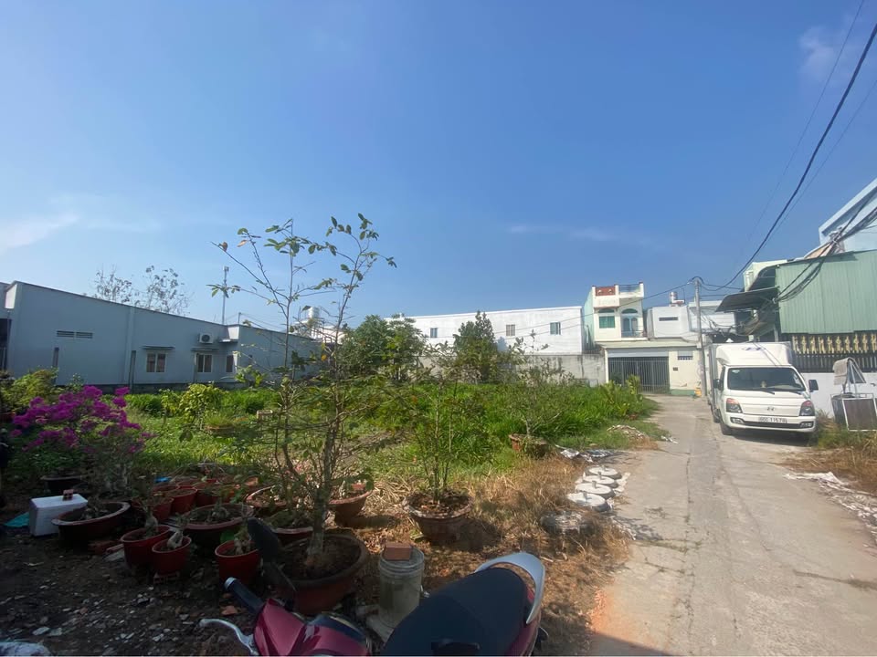 Đất thổ cư gần Đại học Y Dược Hậu Giang 100m² giá 2.1 tỷ - Cơ hội đầu tư hấp dẫn!