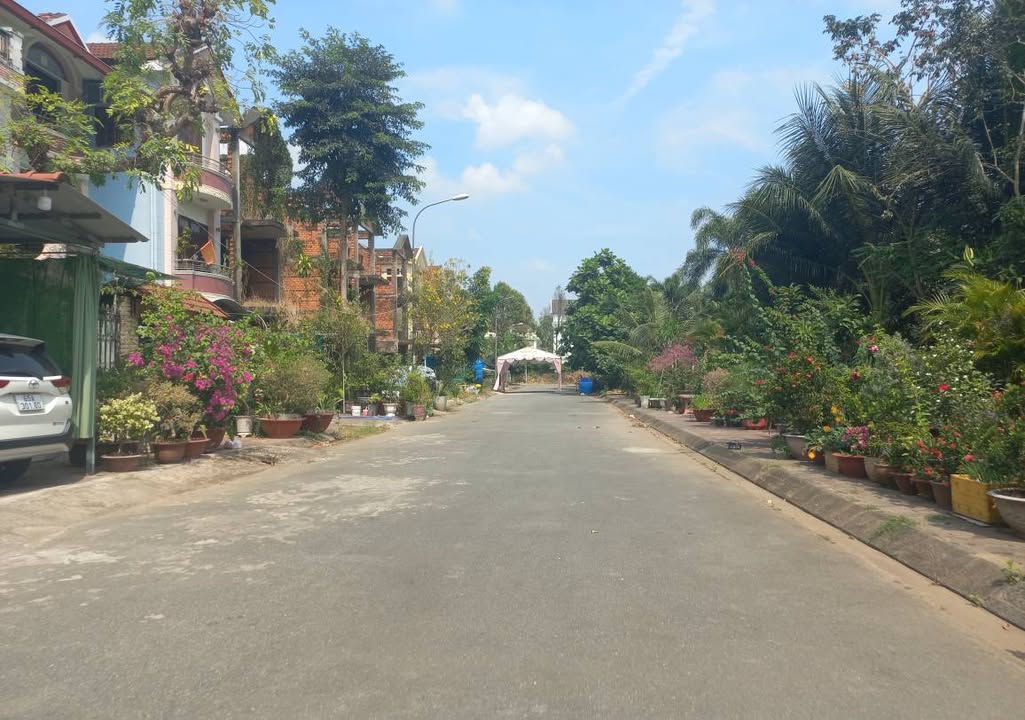 Đất nền biệt thự KDC 586, Hưng Phú, 400m² giá 10 tỷ - Sổ hồng chính chủ!