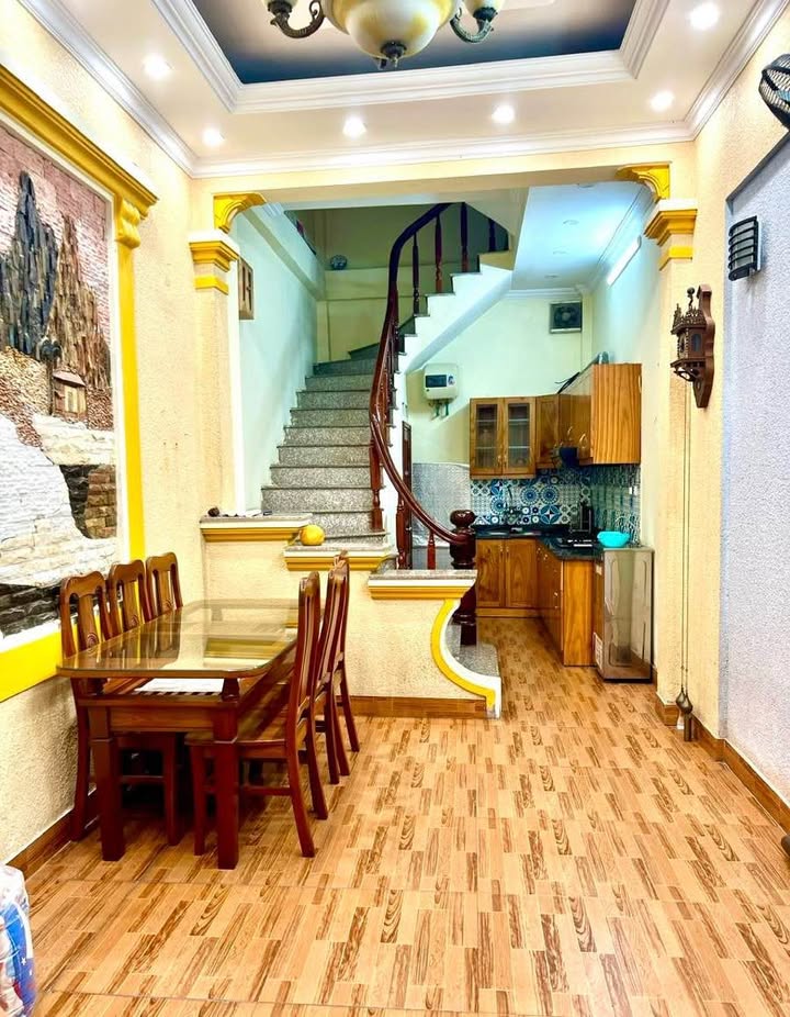 Nhà đẹp Nguyễn Khang, Cầu Giấy 35m² giá 9.68 tỷ - Về ở ngay!