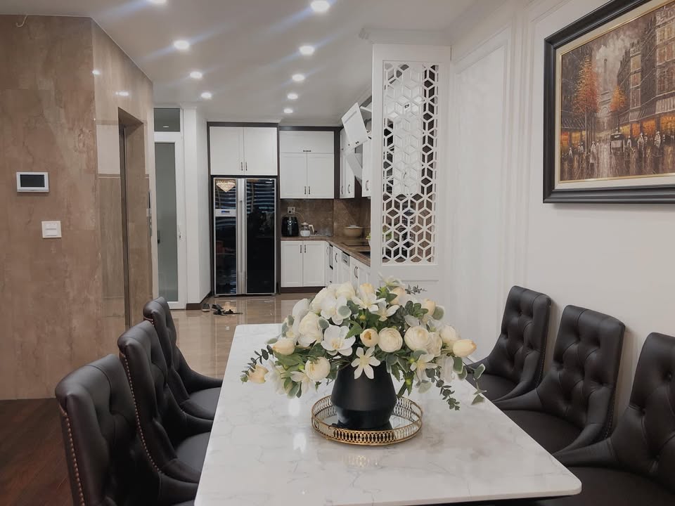 FrontHouse Phố Hàng Cháo, Đống Đa, 47m² giá 29.5 tỷ - Vị trí đắc địa kinh doanh