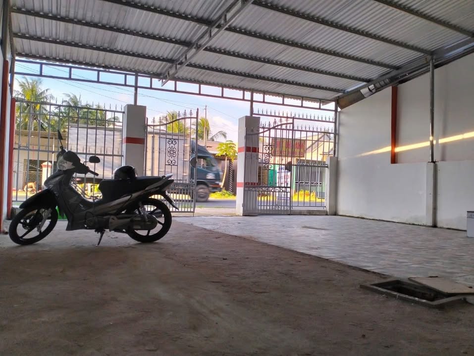 Bán đất mặt tiền đường TL882, Huyện Mỏ Cày Bắc, 217m², Giá 2.15 tỷ - Đầu tư sinh lời hấp dẫn!