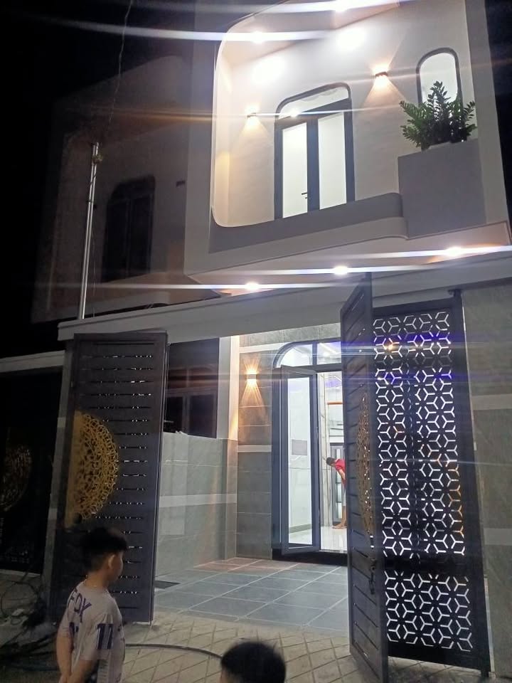 Nhà phố Thái Hòa Tân Uyên 86m² giá 2 tỷ - Hoàn thiện đẹp như mới!