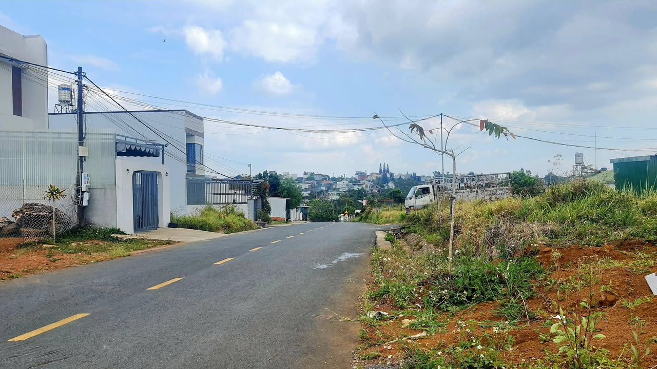 Đất nền mặt tiền Nguyễn Trãi, Phường 2, Bảo Lộc - 120m² giá 1.85 tỷ - Cơ hội đầu tư tuyệt vời!