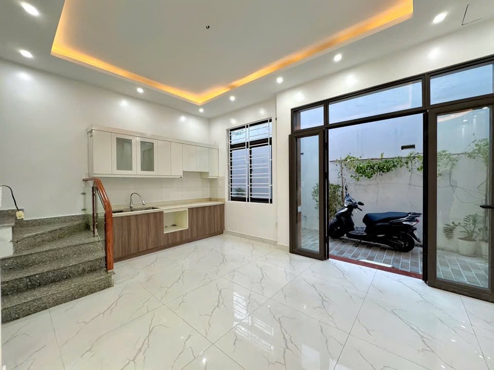 Nhà đẹp Phủ Thượng Đoạn, Hải An, 42m² giá 2.86 tỷ - Vị trí cực hiếm!