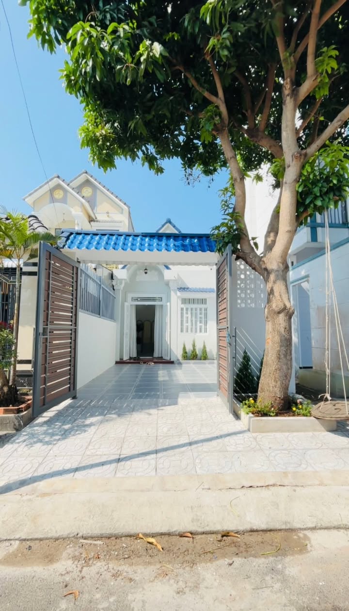 Nhà mặt tiền Nguyễn Thị Minh Khai, Rạch Giá 148.5m² giá 2.99 tỷ - Cơ hội vàng cho đầu tư!