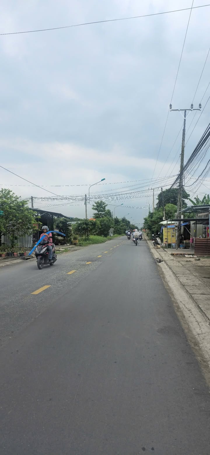 FrontHouse mặt tiền 835c xã Phước Vân 240m² giá 3.5 tỷ - Đầu tư sinh lời hấp dẫn!