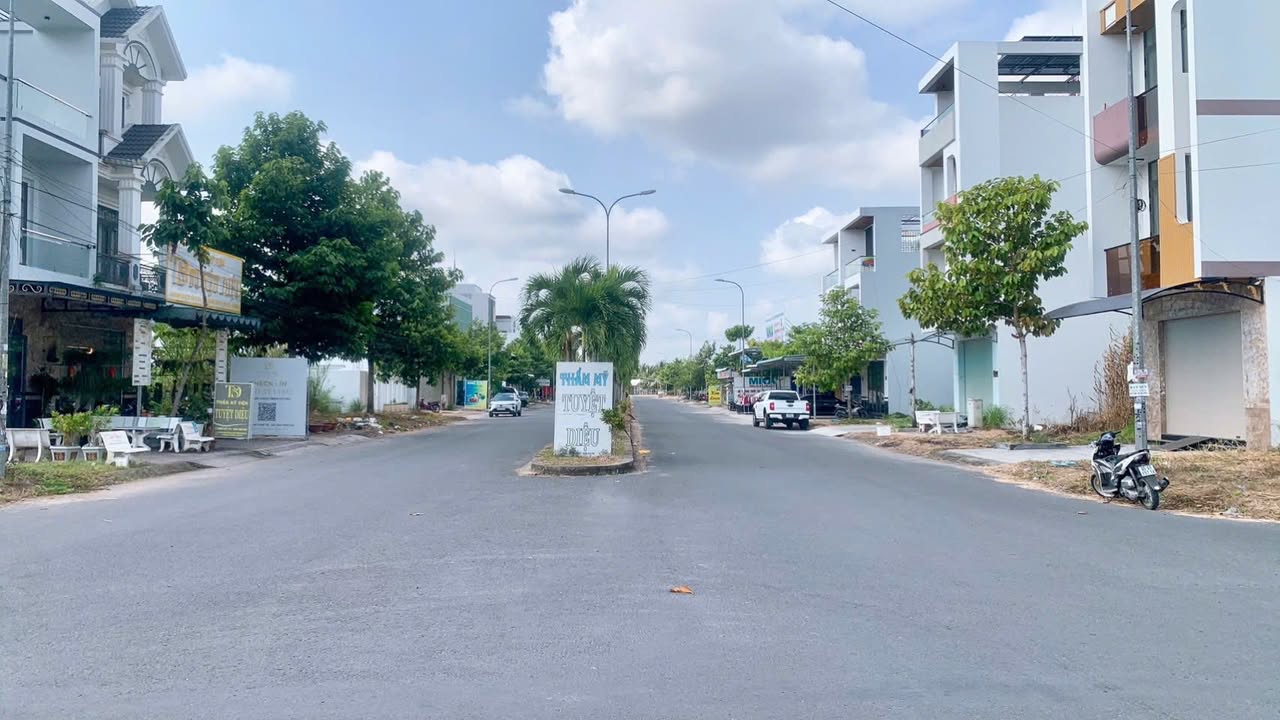 Đất nền 300m² KDC Phú An Cần Thơ giá 10.8 tỷ - Tiềm năng đầu tư vượt trội!