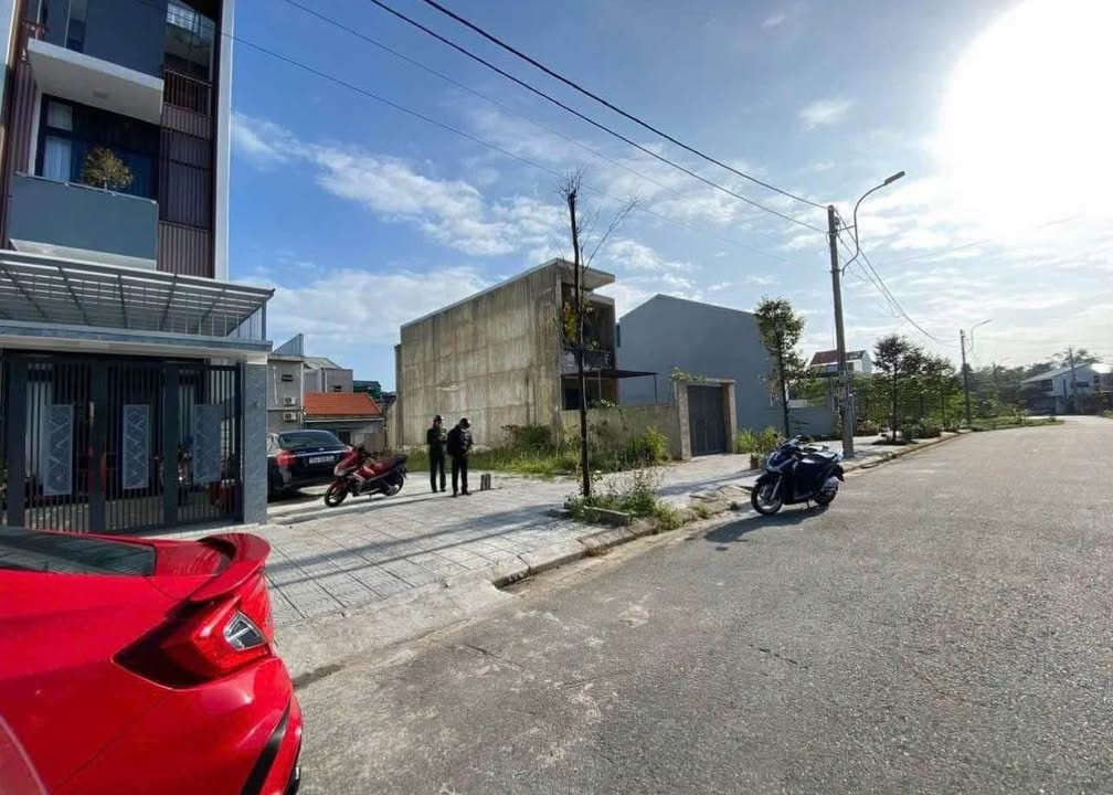 Đất Mặt Tiền Út Tịch, KQH Bàu Vá 100m² giá 3.3 tỷ - Đầu tư sinh lời lý tưởng!