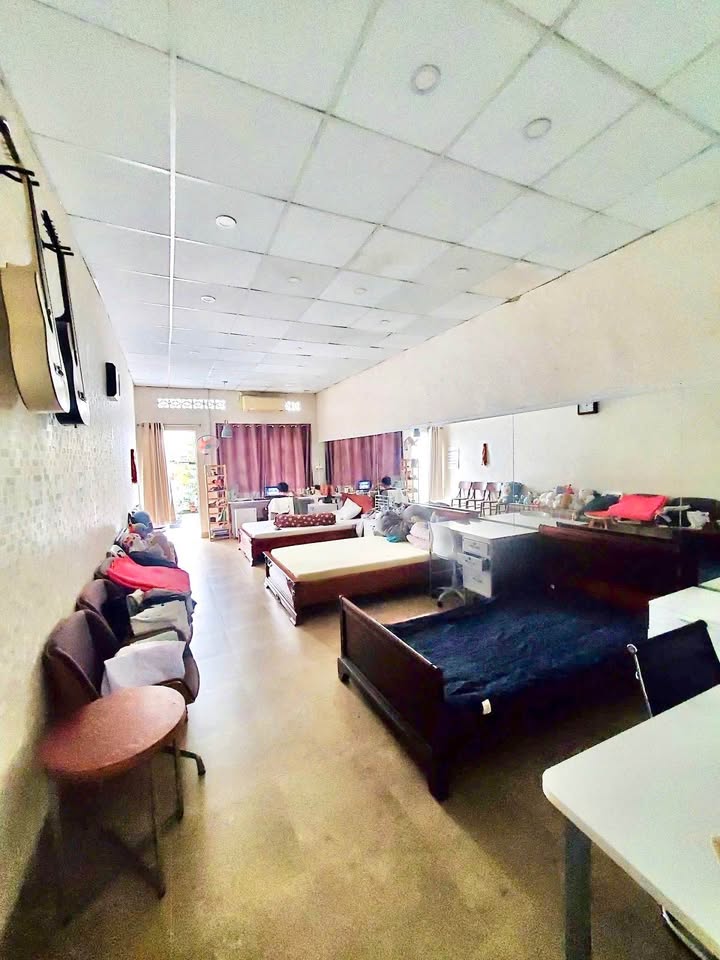 Nhà phố Huỳnh Văn Bánh, Phú Nhuận 80m² giá 9 tỷ - Tiện xây mới không quy hoạch