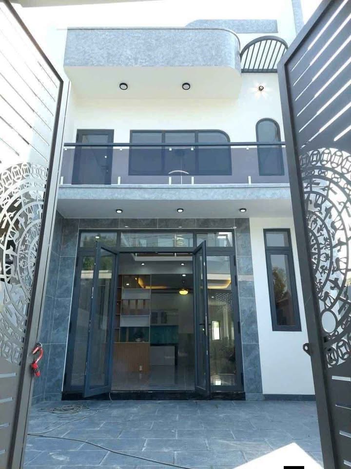 Nhà lầu Ấp 3, An Viễn, 104m² giá 2.09 tỷ - Chính chủ bán gấp!