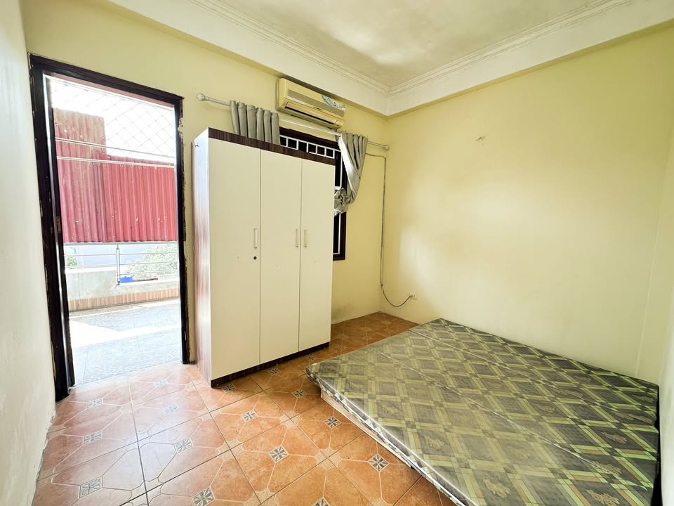 Phòng cho thuê Ngõ 165 Cầu Giấy 20m² giá 2.7 triệu - Chính chủ, đầy đủ tiện nghi!