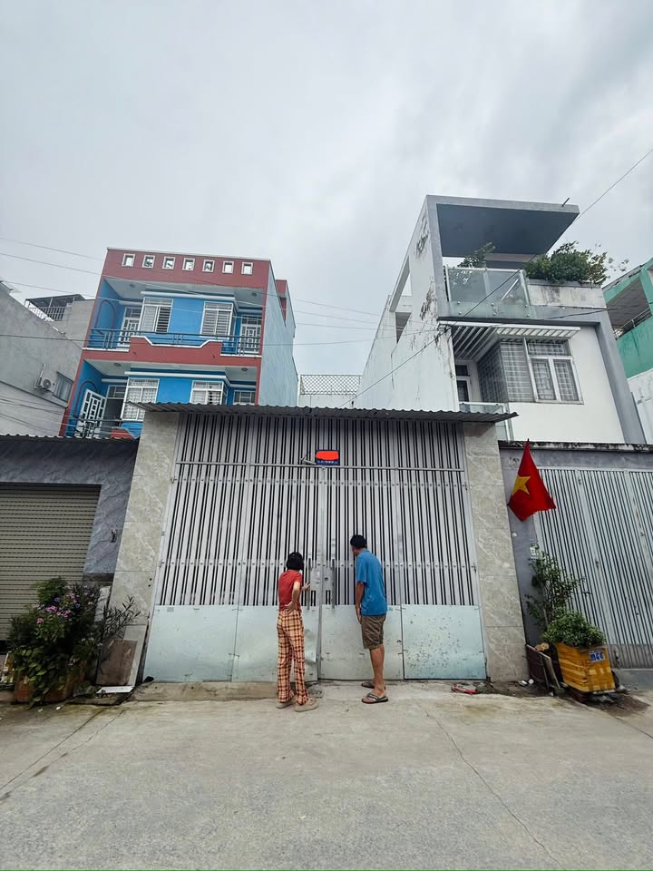 Nhà mặt tiền Đ. Tân Thới Nhất 11, Quận 12 - 80m² - Giá chỉ 5.3 tỷ - Sổ hồng chính chủ!