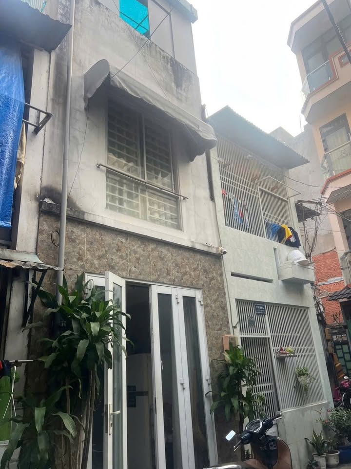 Nhà phố hẻm xe tải Tô Hiến Thành, Quận 10, 28m² giá 5.65 tỷ - Đầu tư sinh lời hấp dẫn!