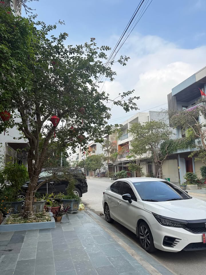 Nhà 3 tầng Phường Lê Lợi 110m² - Sẵn xây thô, giá thương lượng!