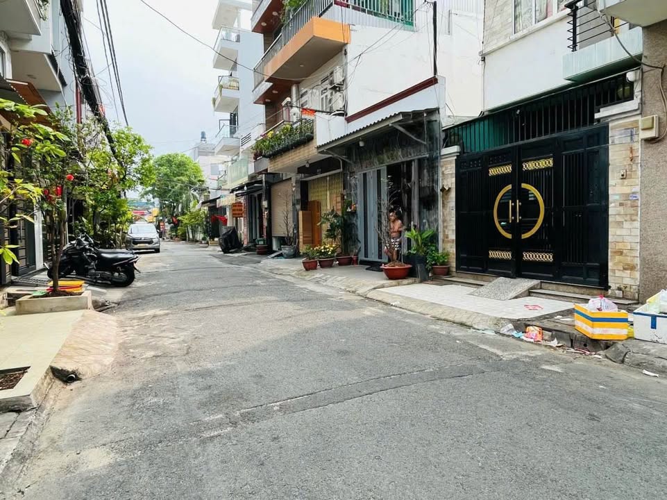 Nhà phố Quận Tân Phú 68m² giá 9.3 tỷ - Đầu tư sinh lời ngay!