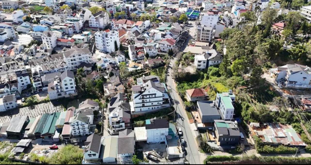 Biệt thự Townhouse Vạn Hạnh Đà Lạt 306m² giá 19.5 tỷ - Thiết kế Đông dương sang trọng!