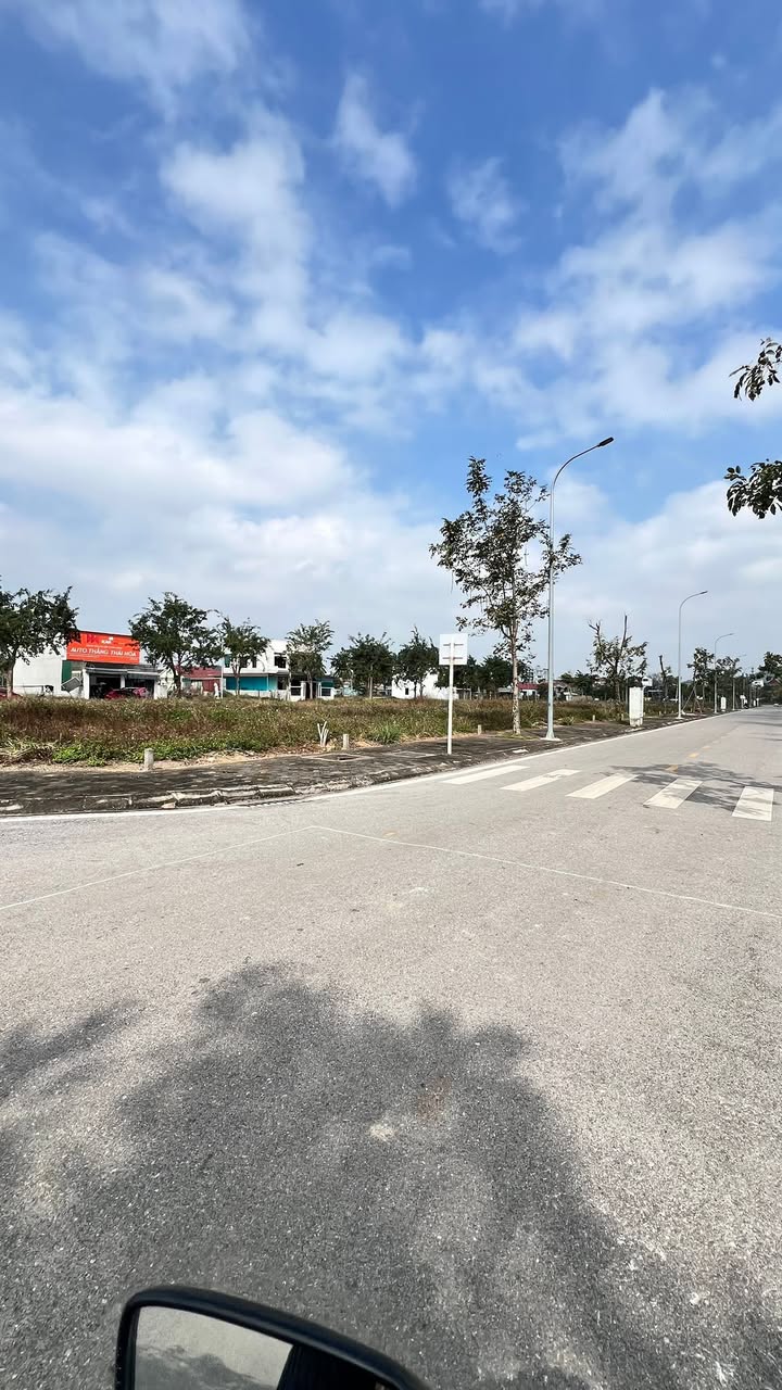 Đất nền Phường Long Sơn, Thị xã Thái Hoà 126m² giá 1.15 tỷ - Hướng Đông mát mẻ