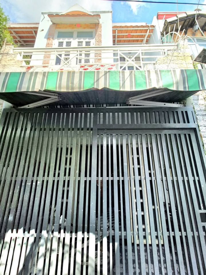 Nhà bán Nhà Bè 40m² giá 2.15 tỷ - Nhà đẹp chính chủ, thương lượng tốt!