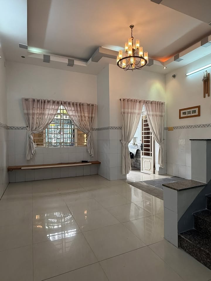 Nhà 3 Tầng Phú Thuận Q7 57m² giá 8.6 tỷ - Hẻm xe hơi đỗ cửa, đầu tư cho thuê ngay!