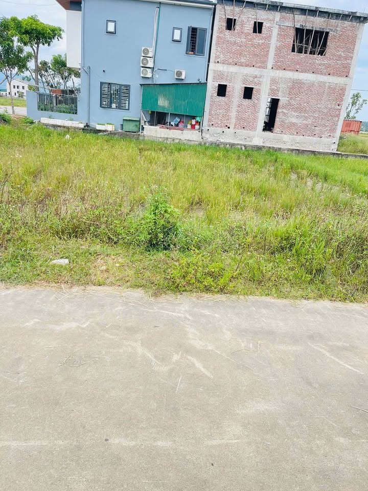 Đất nền Lưu Vĩnh Sơn, Thạch Hà 120m² giá tốt chỉ 18xx triệu - Cơ hội đầu tư hấp dẫn!