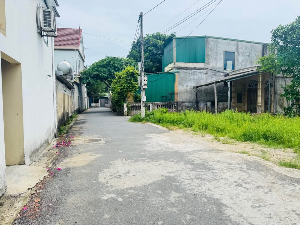 Đất nền Phường Nghi Phú 122.5m² giá 4 tỷ - Đường thông đẹp, vị trí đắc địa!