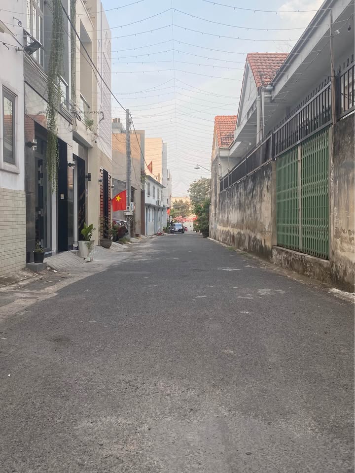 Đất thổ cư 120m² tại Tân Hiệp - Sổ hồng chính chủ, giá 4 tỷ - Xây dựng tự do!