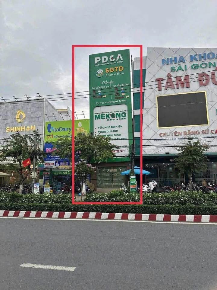 Cho thuê nhà nguyên căn mặt tiền Đại Lộ Đồng Khởi, Bến Tre - Thích hợp kinh doanh