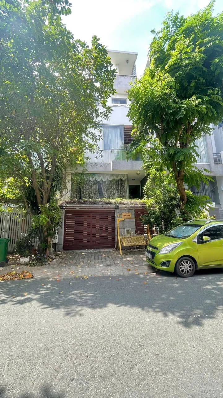 Nhà phố Phú Mỹ Quận 7, 126m² giá 23 tỷ - Thiết kế hiện đại với thang máy