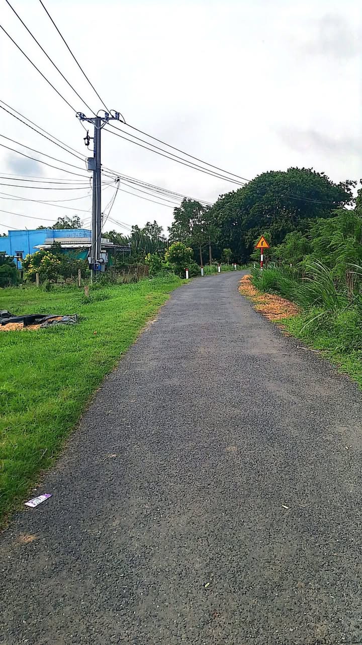 Đất mặt tiền nhựa Long Hải, Gò Công Tây, 661m² chỉ 660 triệu - Sổ đỏ chính chủ!