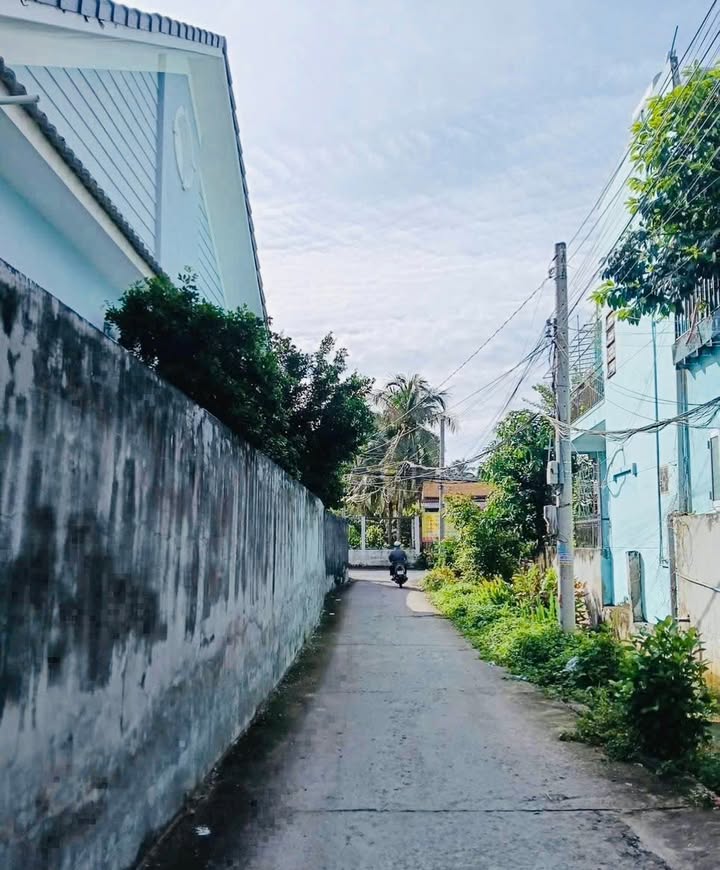 Đất nền Phú Khương Bến Tre 150m² giá 1.55 tỷ - Đường ô tô dễ dàng di chuyển!