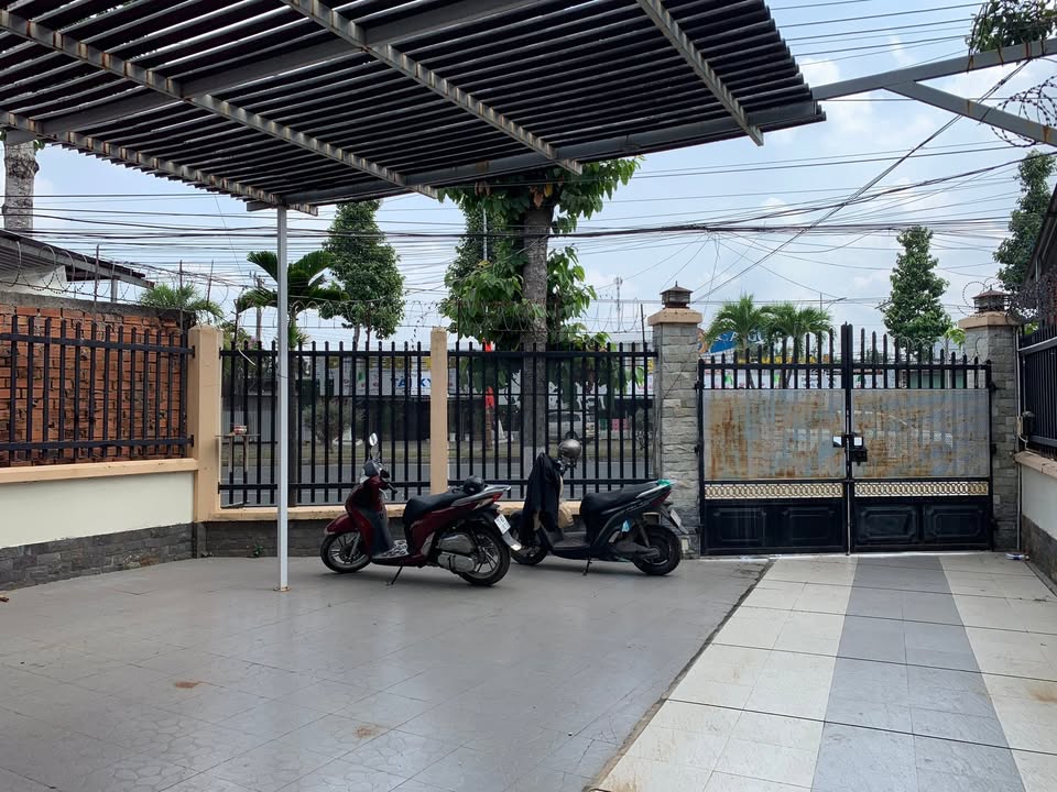 Nhà mặt tiền Phường Bến Tre, Vĩnh Long 285m² giá 6.5 tỷ - Chính chủ bán gấp!