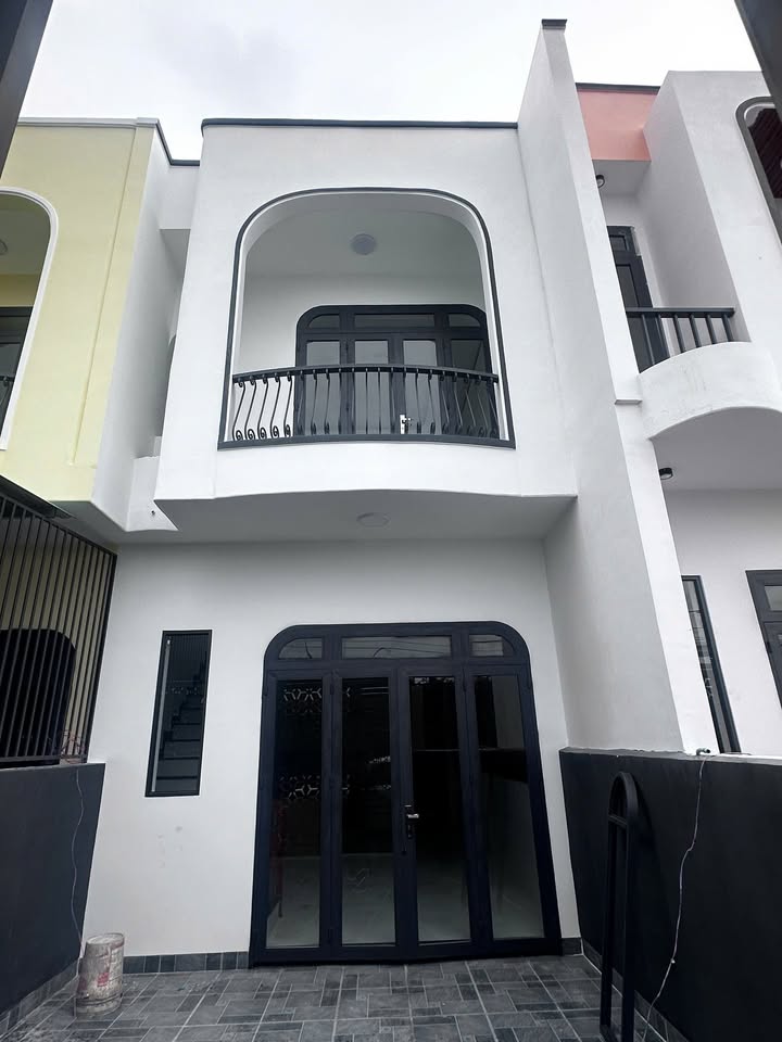 Nhà 1 trệt 1 lầu phường Tân Hiệp 70m² giá 1.97 tỷ - Sổ hồng hoàn công