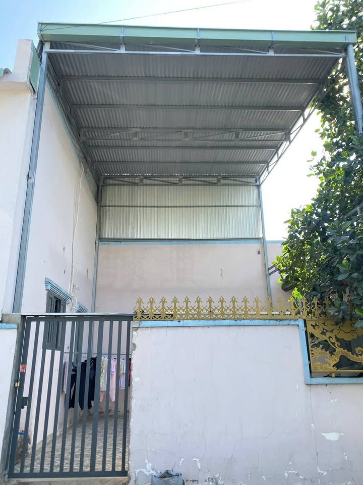 Nhà cấp 4 Trảng Dài 40m² giá 850 triệu - Mặt tiền đường nhựa thông thoáng!