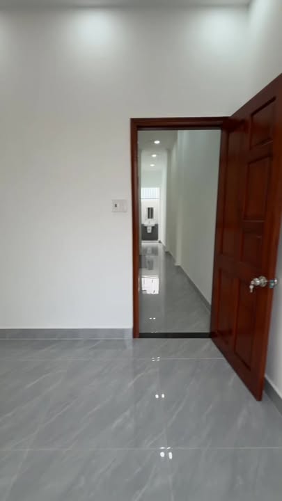 Nhà phố Lê Thị Riêng, Quận 12, 60m² giá 5.15 tỷ - Nhà mới, hẻm xe hơi vào tận cửa!
