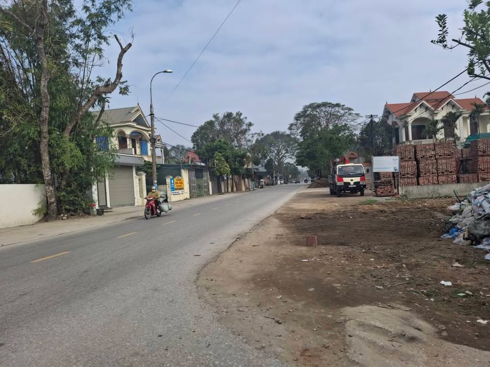 Đất nền 250m² Phường Quảng Cát giá chỉ 1 tỷ - Vị trí đắc địa, giao thông thuận lợi!