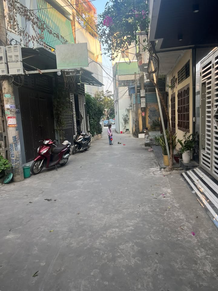 Nhà cấp 4 Đường Lê Văn Hưu 45m² giá 1 tỷ - Đầu tư sinh lời nhanh chóng!