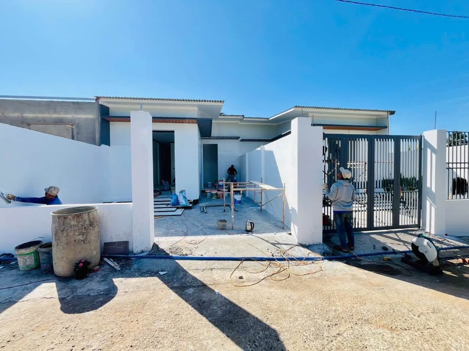 Nhà liền kề tại xã Ea Kao, TP Buôn Ma Thuột 114m² giá 1.48 tỷ - Sẵn sàng vào ở!