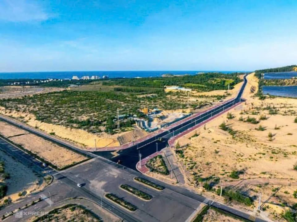 Đất 3 lô liền kề tại Nhơn Lý - 105m² giá 2 tỷ - Cách biển chỉ 50m!