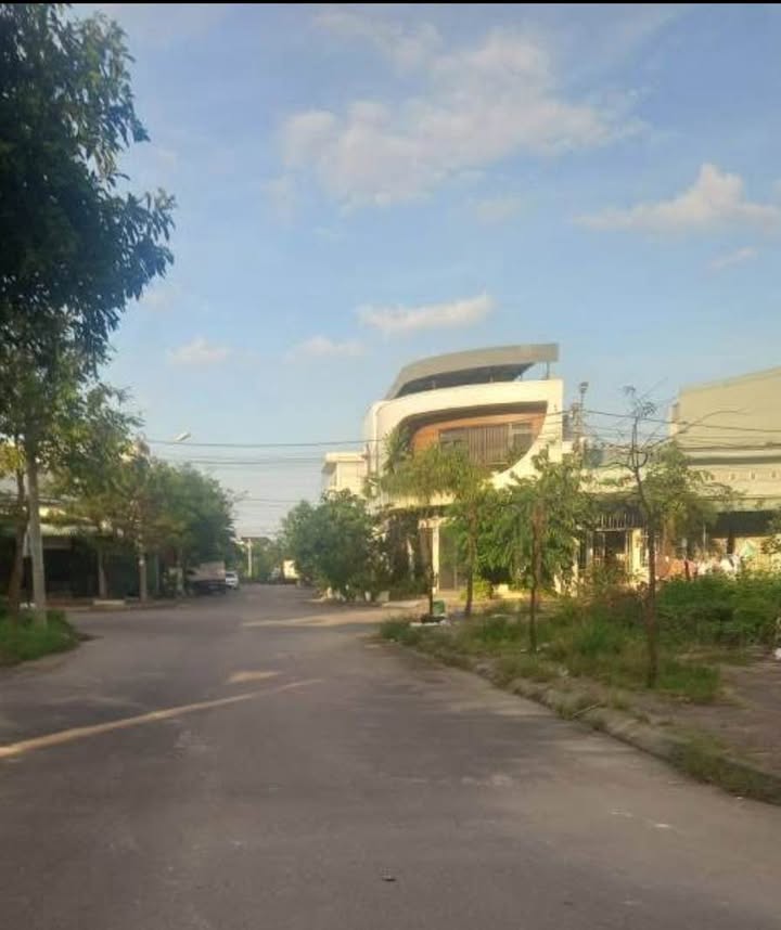 Đất nền Núi Mồ Côi Nhơn Phú 83m² giá chỉ 2.3 tỷ - Cơ hội đầu tư hấp dẫn!