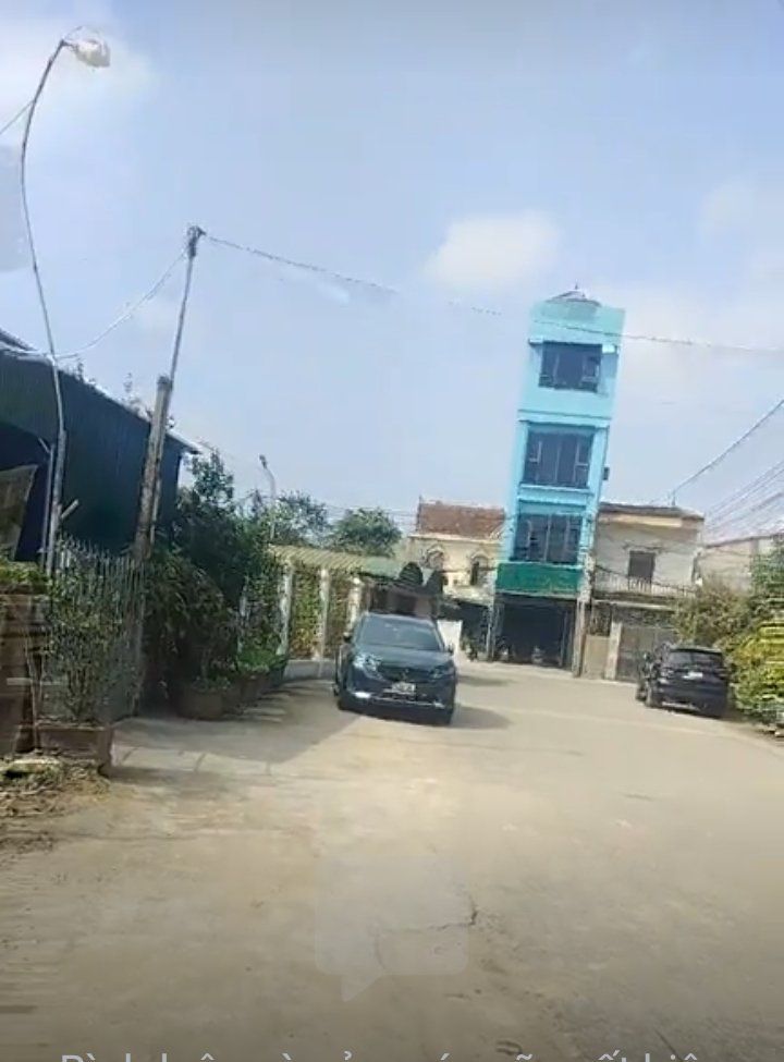 Đất nền 300m² tại Quán Bàu, TP Vinh - Kinh doanh thuận lợi