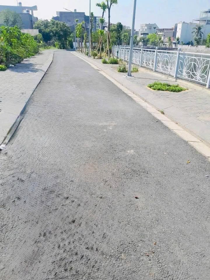 Đất nền mặt hồ Đoàn Kết, Hải Dương 62m² giá 2.35 tỷ - Không gian sống lý tưởng!