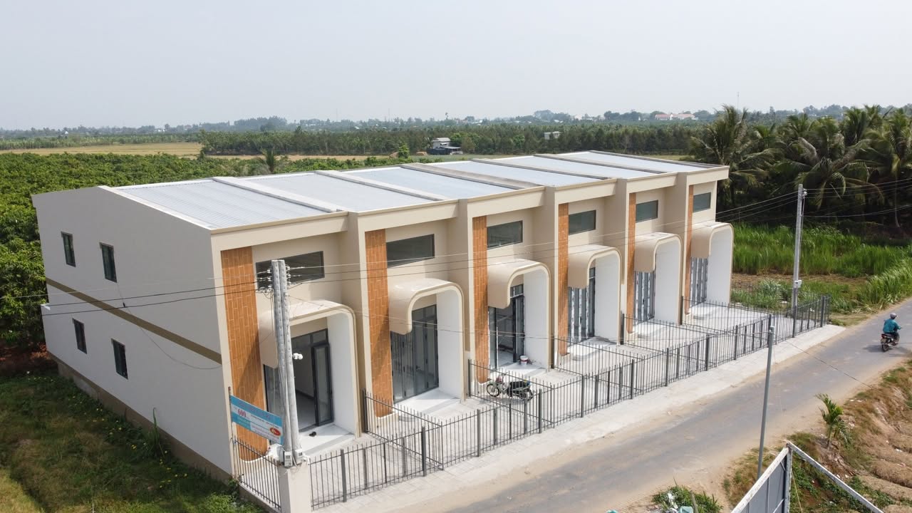 Nhà mới Chợ Mới 134,75m² giá 1,5 tỷ - Giảm ngay 100 triệu khi không sử dụng nội thất!