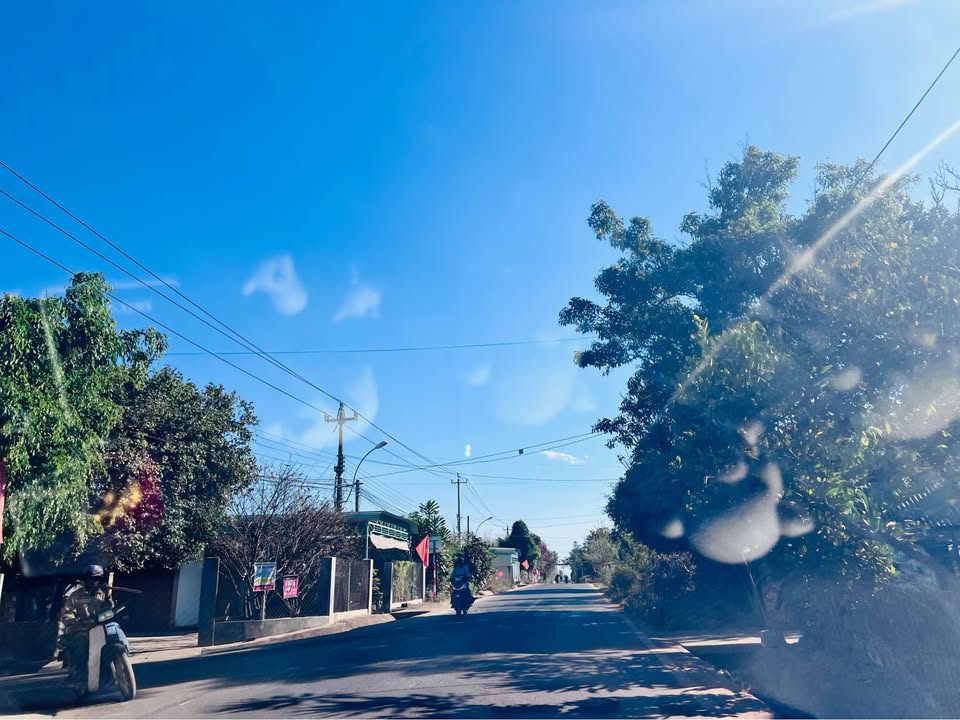 Nhà cấp 4 tạm và đất xã Zachim 300m² giá chỉ 3xx triệu - Cơ hội đầu tư hấp dẫn!