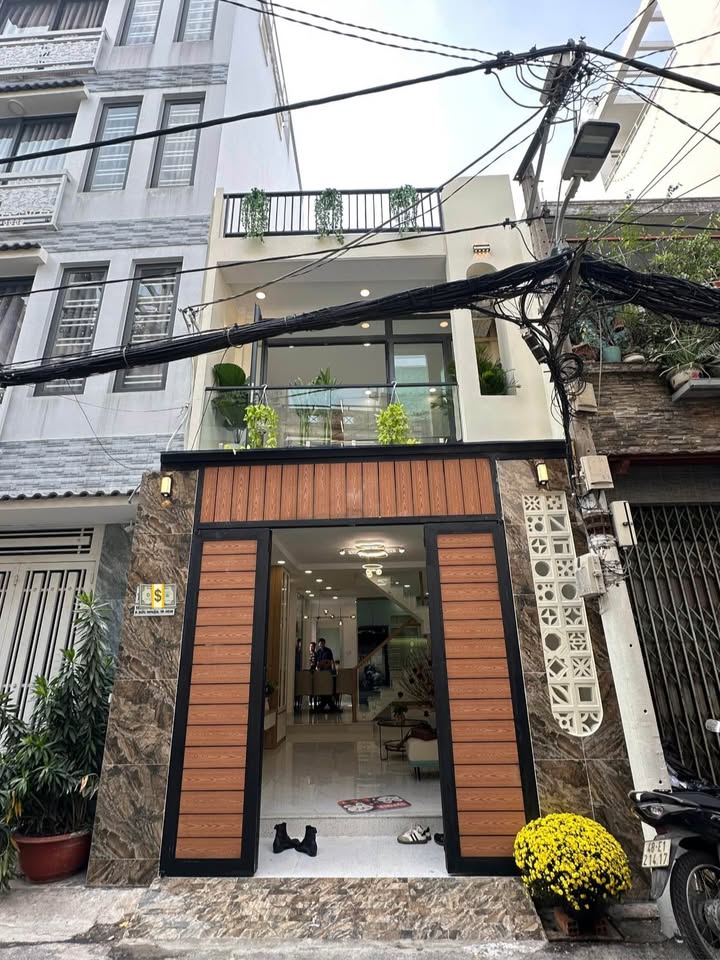 Nhà riêng tại Thích Quảng Đức, Quận Bình Thạnh 60m² giá 9.789 tỷ - Thiết kế thoáng đãng, tiện nghi đầy đủ!