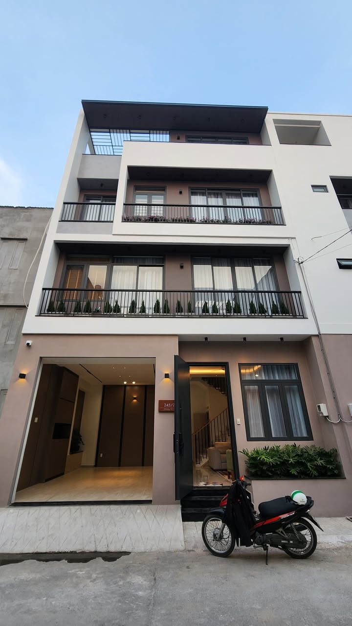 Nhà phố An Phú Đông Quận 12 56m² giá 6.95 tỷ - Thiết kế độc đáo hiếm có!