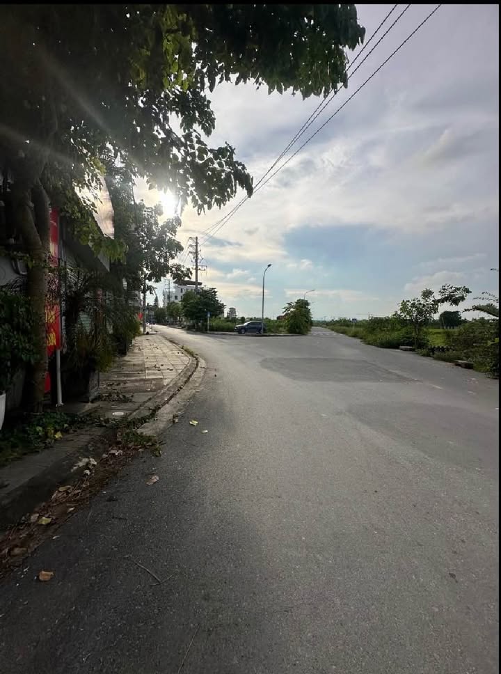 Đất nền góc 3 mặt tiền khu Lê Xá, Đông Anh 152.4m² giá 21.6 tỷ - Đầu tư sinh lời ngay!