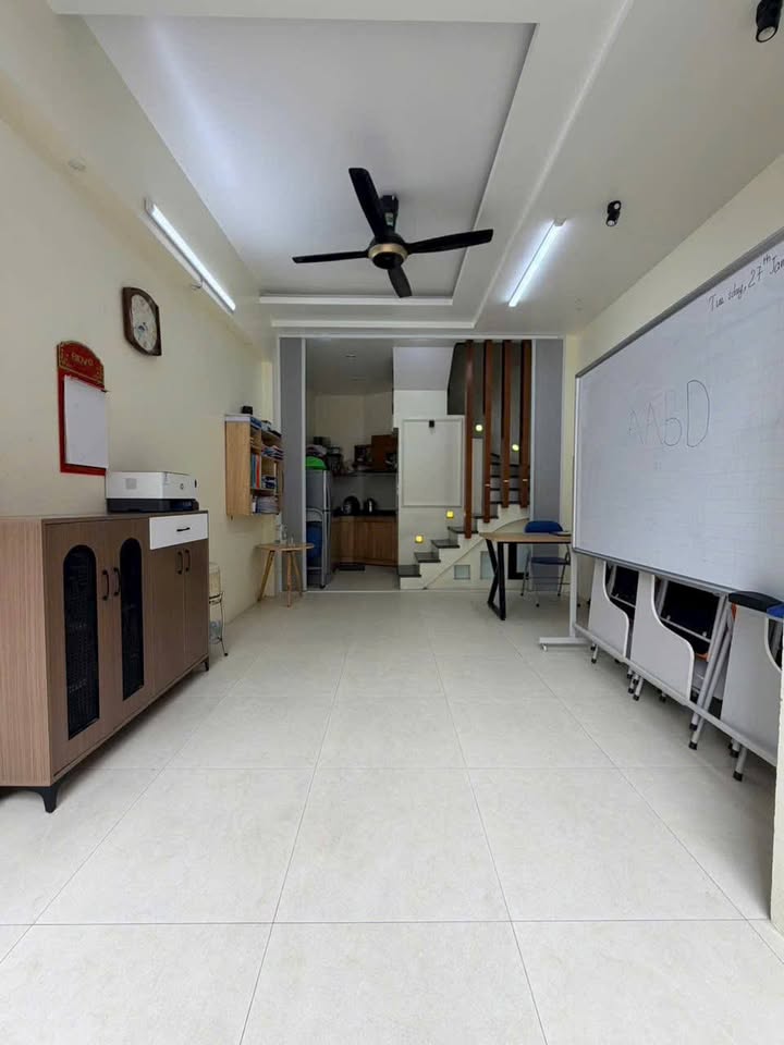 Nhà riêng Cổ Linh Thạch Bàn 30m² giá 6 tỷ - Ô tô dừng đỗ trước cửa