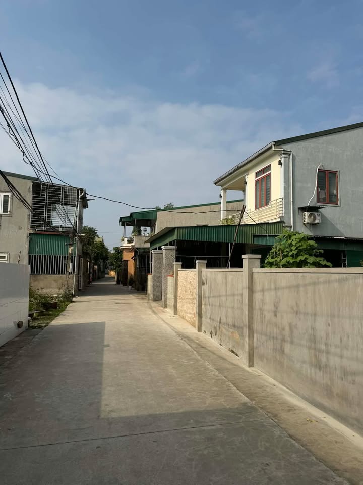 Đất nền Xóm 4, Hưng Chính 62m² giá chỉ 1 tỷ - Cơ hội hiếm có!