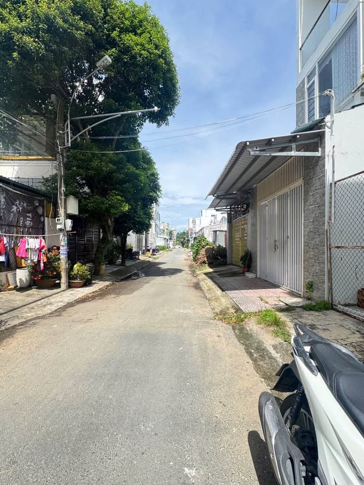 Đất mặt tiền đường Phùng Khắc Khoan, Quận 1, 80m² giá 2 tỷ - Cơ hội đầu tư vàng!